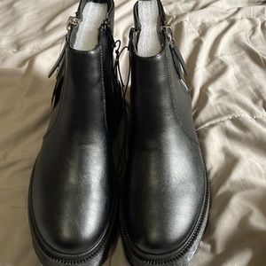 Forever 21  ankle boots
